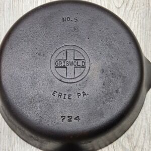 Vintage Griswold No. 5 Small Block Logo‎ Cast Iron Skillet Erie PA 724 No Spin